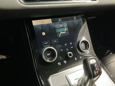 Used 2023 Land Rover Range Rover Evoque SE image 29