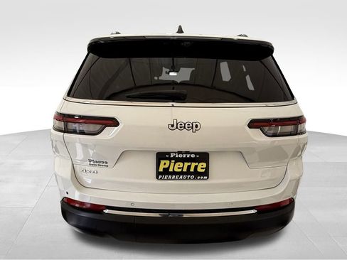 Used 2024 Jeep Grand Cherokee L Limited w/ Luxury Tech Group II image 3