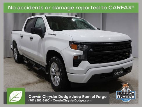 Used 2023 Chevrolet Silverado 1500 Custom image 1