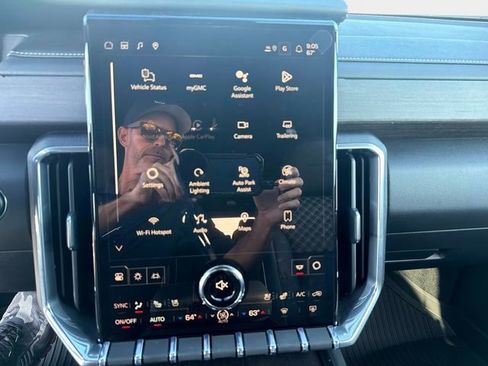 New 2026 GMC Acadia Denali w/ Super Cruise Package FWD image 21