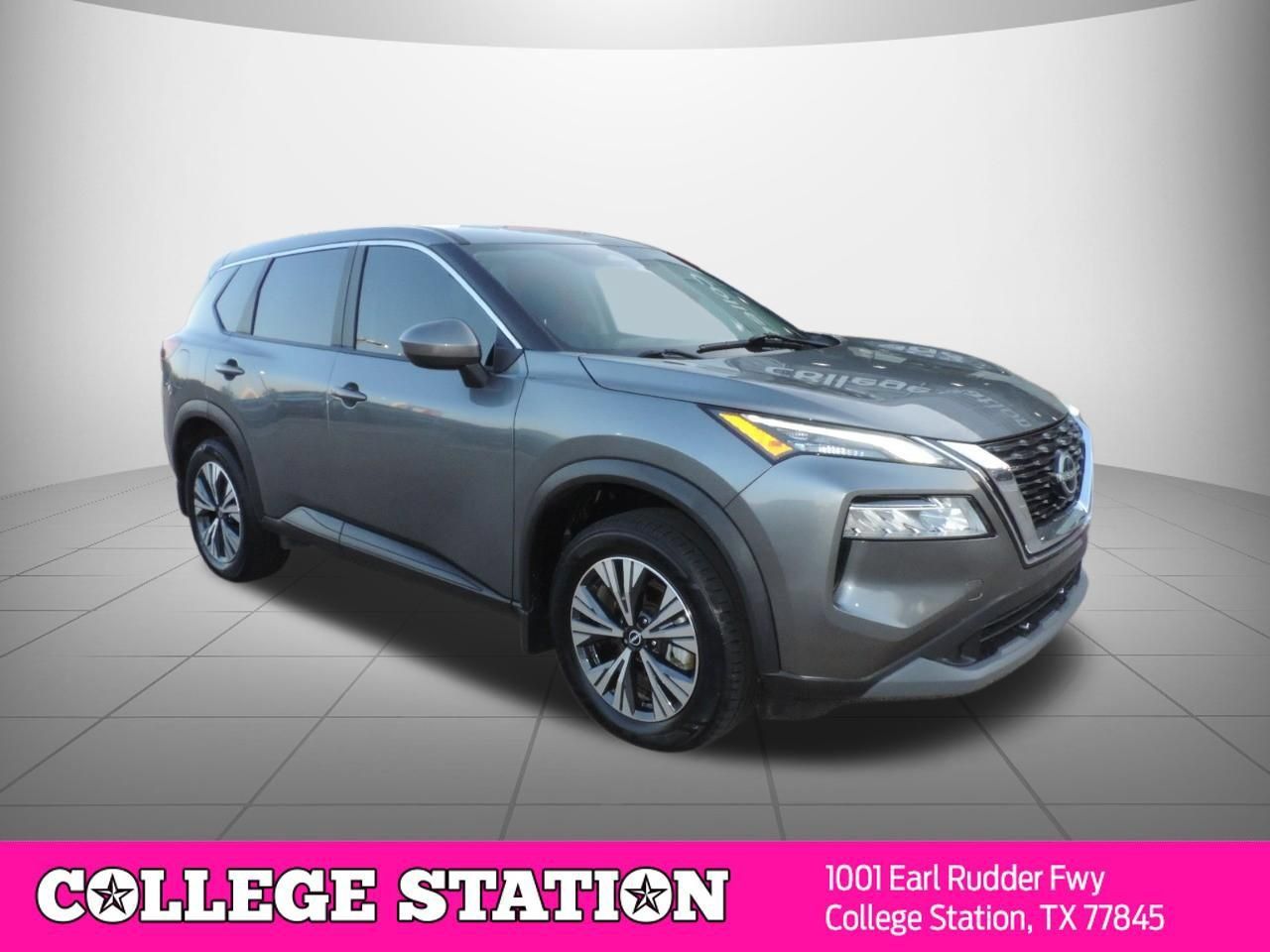 Used 2023 Nissan Rogue SV FWD image 3