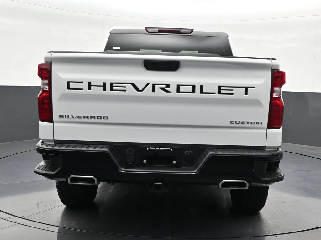 Used 2024 Chevrolet Silverado 1500 Custom Trail Boss AWD/4WD image 4
