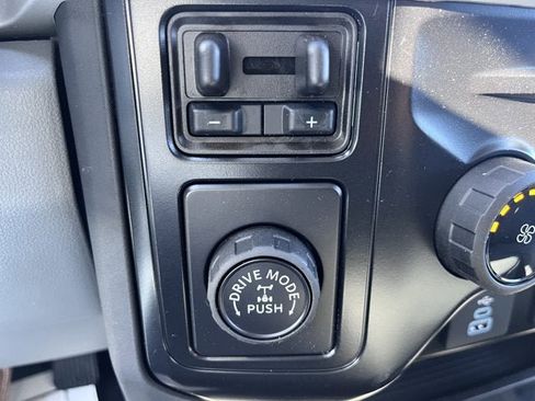 New 2026 Ford F350 XLT w/ 360-Degree Camera Package RWD image 21