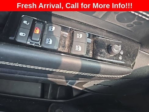 Used 2023 Jeep Wagoneer Series II AWD/4WD image 17