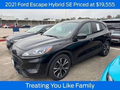 Used 2021 Ford Escape SE w/ SE Sport Appearance Package
