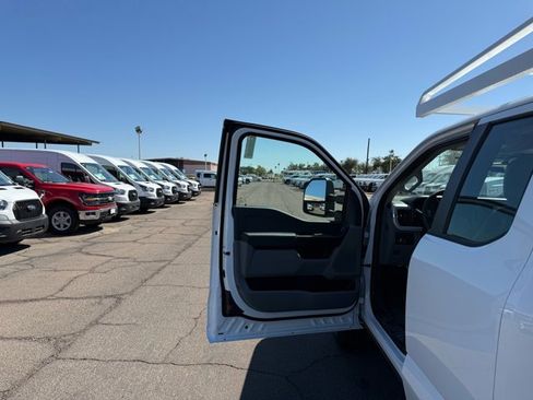 New 2026 Ford F250 XL w/ XL Chrome Package image 22