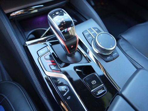 Used 2023 BMW M5 image 29