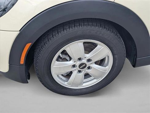 Used 2019 MINI Cooper 4-Door Hardtop image 22