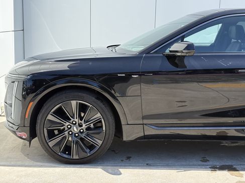 Certified 2024 Cadillac Lyriq Sport AWD/4WD image 5