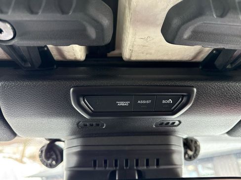 Used 2019 Jeep Wrangler Unlimited Rubicon w/ Dual Top Group image 53