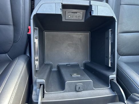 Used 2021 Chevrolet Silverado 1500 LT Trail Boss w/ Convenience Package II image 8