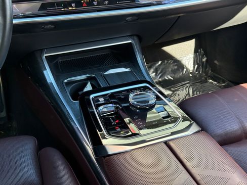 Used 2023 BMW 760i xDrive AWD/4WD image 27
