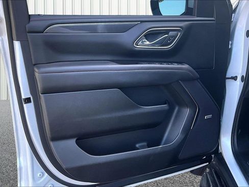 Used 2024 Chevrolet Tahoe RST w/ Luxury Package AWD/4WD image 15