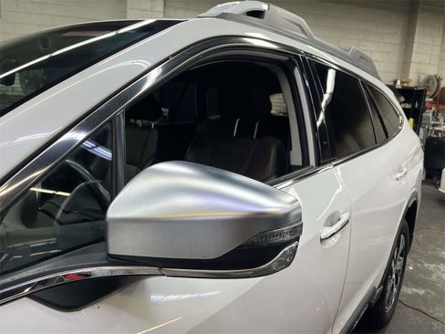 Used 2022 Subaru Outback Touring image 11