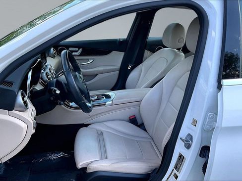 Used 2018 Mercedes-Benz C 300 4MATIC Sedan w/ Premium Package image 10
