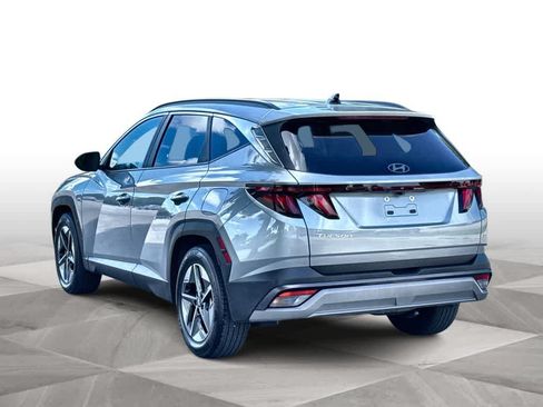 Used 2025 Hyundai Tucson SEL FWD image 6