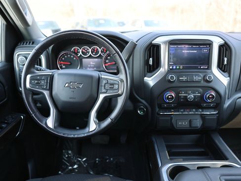 Used 2022 Chevrolet Silverado 1500 RST w/ LPO, Blackout Package image 17