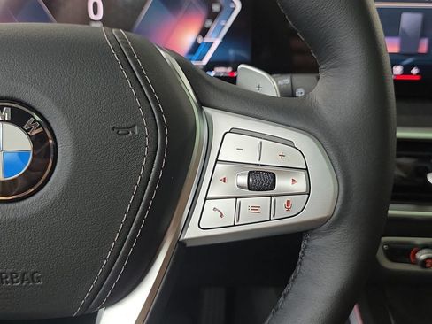 Used 2026 BMW X7 xDrive40i AWD/4WD image 19