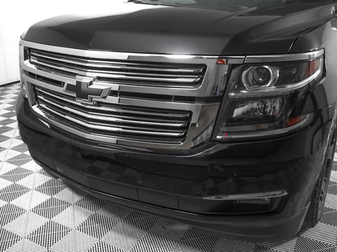 Used 2019 Chevrolet Tahoe Premier w/ Premier Plus Edition AWD/4WD image 31