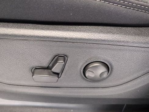 New 2026 RAM 1500 4x4 Crew Cab image 12