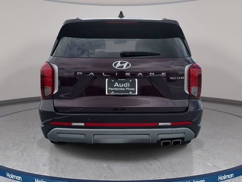 Used 2024 Hyundai Palisade SEL FWD image 7