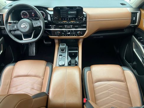 Used 2023 Nissan Pathfinder Platinum AWD/4WD image 21