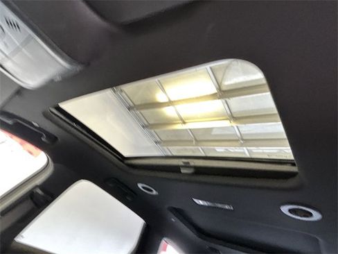 Used 2022 Buick Enclave Essence w/ Experience Buick Package image 22