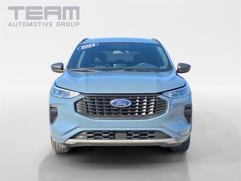 Used 2024 Ford Escape ST-Line image 2