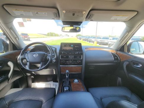 Used 2024 Nissan Armada SL AWD/4WD image 11