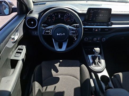 Certified 2023 Kia Forte LXS w/ LXS Technology Package FWD image 12