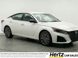 Used 2025 Nissan Altima 2.5 SV video 1