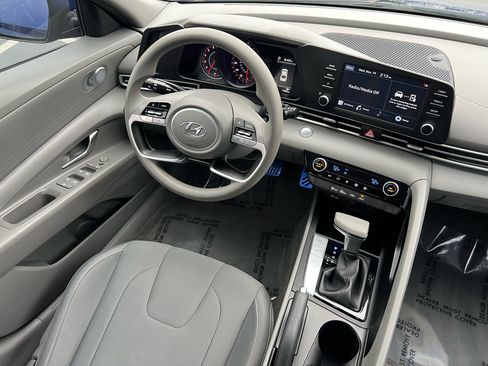 Used 2023 Hyundai Elantra SEL image 53