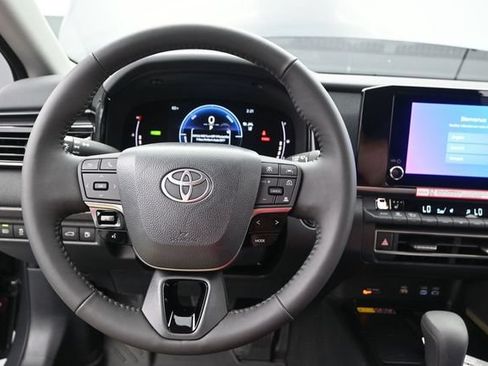 New 2026 Toyota Camry LE w/ Convenience Package FWD image 5