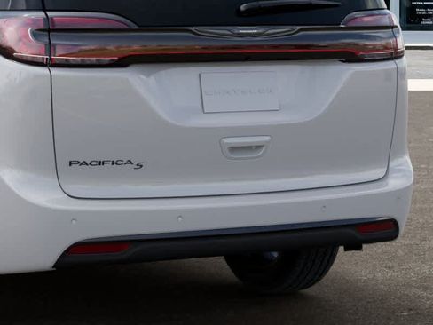 New 2026 Chrysler Pacifica Select w/ S Appearance Package FWD image 13