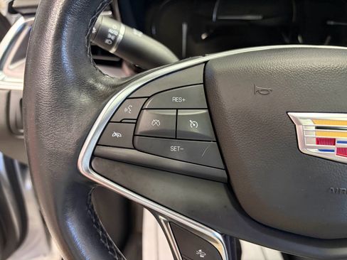 Used 2019 Cadillac XT5 Luxury AWD/4WD image 13