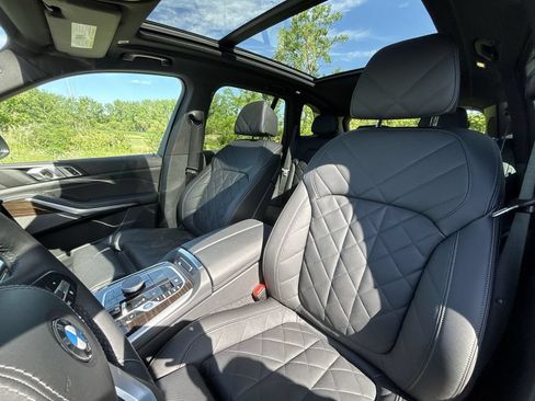 Certified 2024 BMW X5 xDrive40i w/ Premium Package AWD/4WD image 13