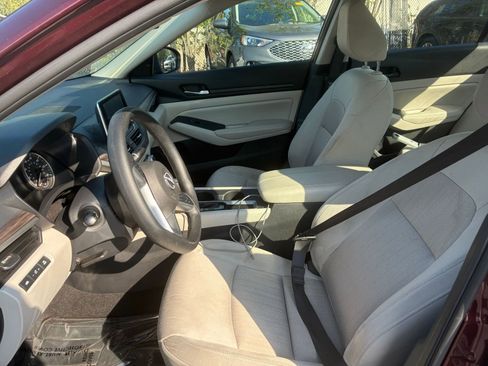 Used 2025 Nissan Altima 2.5 SV image 22