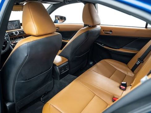 Used 2022 Lexus IS 300 w/ Premium Package RWD image 19