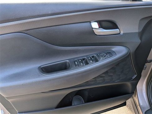 Used 2019 Hyundai Santa Fe SEL image 8