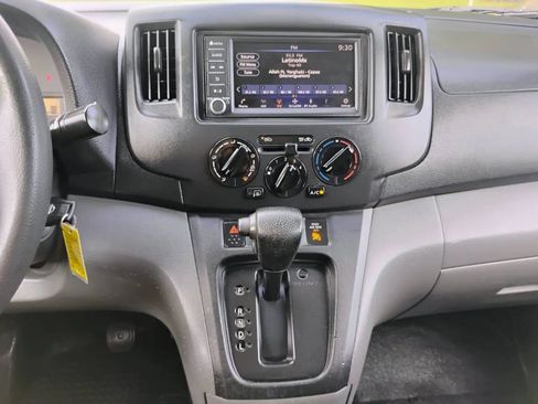 Used 2021 Nissan NV200 SV image 18