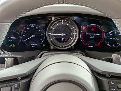 Certified 2022 Porsche 911 Carrera RWD image 15