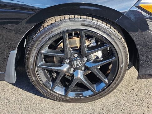 Used 2025 Honda Civic Sport image 8