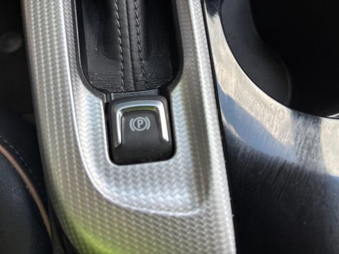 Used 2025 Buick Envista Avenir FWD image 30