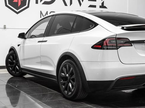 Used 2023 Tesla Model X AWD/4WD image 14