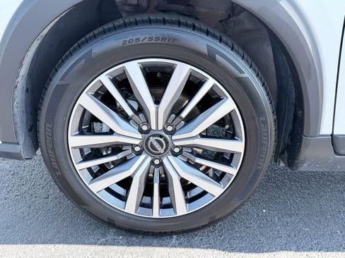 Used 2024 Nissan Kicks SV FWD image 32