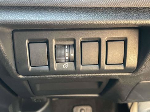 Used 2024 Subaru Outback Premium AWD/4WD image 24