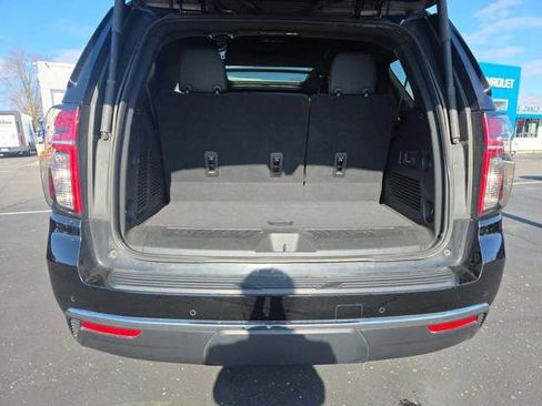 Used 2023 Chevrolet Tahoe LT w/ Luxury Package image 13