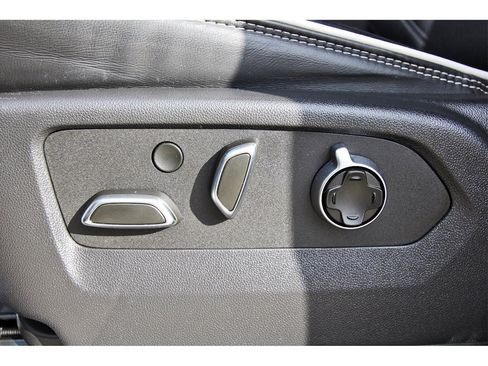 Used 2023 GMC Sierra 1500 AT4X image 26