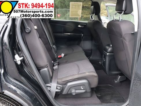 Used 2015 Dodge Journey SXT w/ Flexible Seating Group FWD image 18