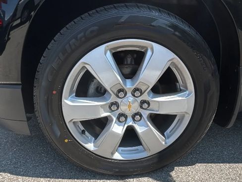 Used 2017 Chevrolet Traverse LT w/ Style and Technology Package image 22
